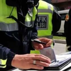 '993 TL' ve 'trafikten men' cezasına yol açıyor! 1'ini bile atlayan yandı