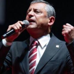 CHP’de dengeleri sarsacak ihtimal! Özgür Özel istifalarını isteyebilir
