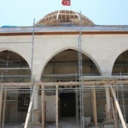 Depremde ağır hasar alan Habib-i Neccar Camii ayağa kaldırılıyor 