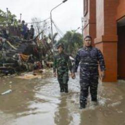 Endonezya'da sel felaketi! &Ccedil;ok sayıda &ouml;l&uuml; ve kayıp! 