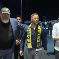 Fenerbahçe'nin yeni teknik direktörü İstanbul'a geldi