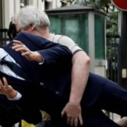 Fransa'da siyasi kriz! Macron karşıtı eylem!