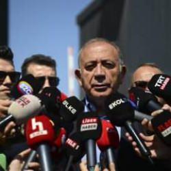 Gürsel Tekin CHP yönetimine ateş püskürdü
