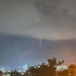 Hatay'da korkutan g&ouml;r&uuml;nt&uuml;! Devasa hortum &ccedil;ıktı