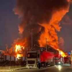 Kocaeli'de lojistik deposunda yangın