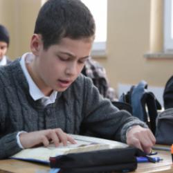 Kur’an-ı Kerim dersini seçen öğrencilere TDV’den anlamlı hediye
