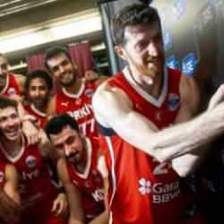 Milli basketbolcu rekor kırdı! Bir maçta en fazla sayı atan oyuncu oldu