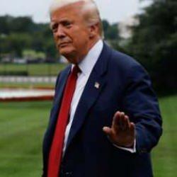 Trump görevden almıştı! Mahkeme karrını verdi