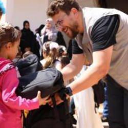 Yetim Vakfı 29 ülkede 20 bine yakın çocuğa kırtasiye desteği ulaştırdı