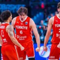 12 Dev Adam tarihi yazdı! Yunanları ezdi geçti, Avrupa Şampiyonası'nda finale yükseldi
