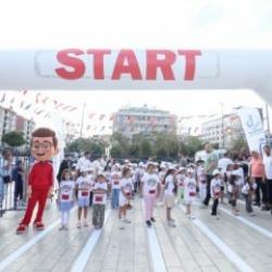 Bağcılar Belediyesi, Çocuk Şöleni ve Maratonu'na ev sahipliği yaptı