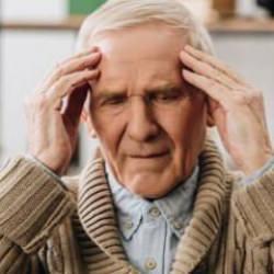 Alzheimer'da erken belirtiler! Uzmanlar uyardı: Unutkanlığı hafife almayın
