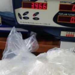 Beylikdüzü'nde okul ve çevrelerinde uyuşturucu denetimi: 2 gözaltı