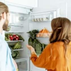 Buzdolabındaki kötü kokuları önlemenin 3 doğal yolu