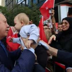 Cumhurbaşkanı Erdoğan, ABD'deki Türkevi'ne girişinde sevgi gösterileriyle karşılandı