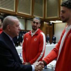 Cumhurbaşkanı Erdoğan, Avrupa 2'ncisi olan 12 Dev Adam'ı kabul etti