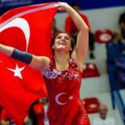 Dünya Güreş Şampiyonası'nda finale yükselen Nesrin Baş aslında kimdir?