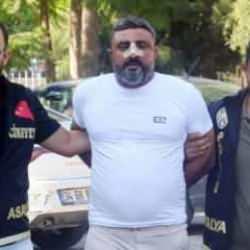 Eski milli futbolcunun oğlunu öldürmüştü, tutuklandı