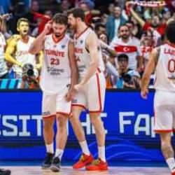 EuroBasket 2025’te tarih yazan 12 Dev Adam, yurda dönüyor