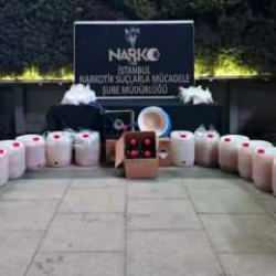 İstanbul'da 442 kilo metamfetamin ele geçirildi: 7 gözaltı