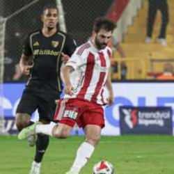 Süper Lig'de nefes kesen maç! 90+2'de döndüler
