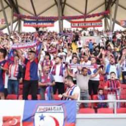 Kupada elenen misafir takımın taraftarı ev sahibinin tuvaletini parçaladı