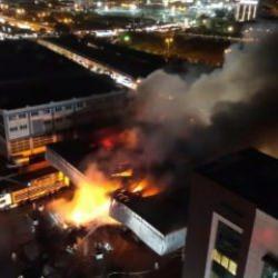 Son dakika: Başakşehir'deki korkutan yangın s&ouml;nd&uuml;r&uuml;ld&uuml;