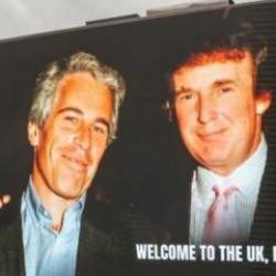 Trump ve Epstein'ın fotoğrafını yayınlamışlardı: Polisten flaş hamle!