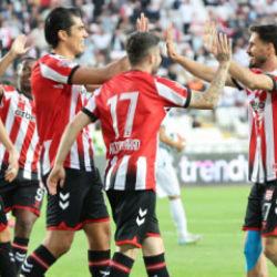 1. Lig'de gol yağmuru! Sivasspor'dan 5-0'lık galibiyet