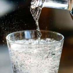 Denemeyen kalmadı, sürüp 5 dakika bekleyin! Maden suyu imdada yetişiyor