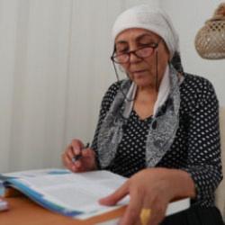 60 yaşında lise diploması aldı, şimdi gözü üniversitede