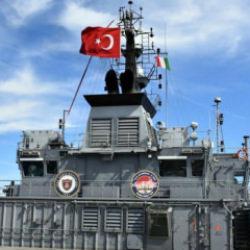 TCG Alemdar'dan Yunanistan'a göz dağı! Her an göreve hazır!