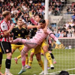 Altay Bayındırlı Manchester United tanınmaz halde!