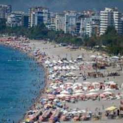 Antalya 18 milyon turist hedefine adım adım yaklaşıyor