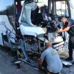 Antalya'da midibüsler çarpıştı: 15 yaralı