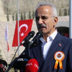 Bakan Uraloğlu: Türkiye'nin dört bir yanını yüksek standartlı yollarla donattık