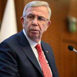 CHP’nin yeni orkestra şefi Mansur, çalmıyor ama çaldırıyor!