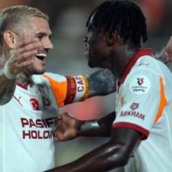 Galatasaray hem yenilgiyi hem beraberliği unuttu!