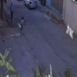 Gaziantep'te güpegündüz çocuk kaçırma girişimi son anda engellendi