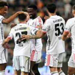 Kayseri'de Rafa şov! Beşiktaş gol olup yağdı