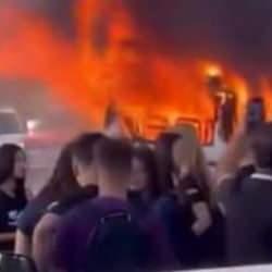 Mersin'de korku dolu anlar: &Ouml;ğrenci servisi yandı!