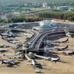 Rusya’daki havalimanında dehşet! 2 uçak pistte çarpıştı