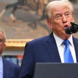 Trump 'Otizme neden oluyor' dedi! Dünyada Parasetemol tartışması başladı