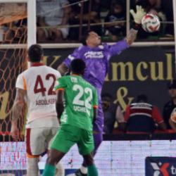 Uğurcan Çakır maç sonu bir isme teşekkür etti