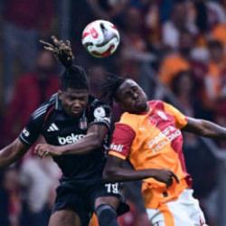 Galatasaray'a sakatlık şoku! Oyuna devam edemedi