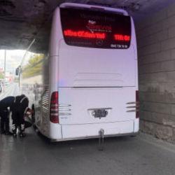 3. Lig ekibinin otobüsü deplasmanda alt geçide sıkıştı