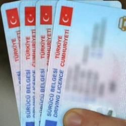 Eski tip ehliyetleri yenileme ücreti 1 Kasım'da 7 bin 438 liraya yükselecek