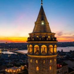 Bakan Ersoy: "Bu yıl 550 bini aşkın misafirimizi gece müzeciliğinde ağırladık"  