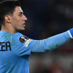 Berke Özer aslında kimdir? Avrupa Ligi'nde tarihe imza attı