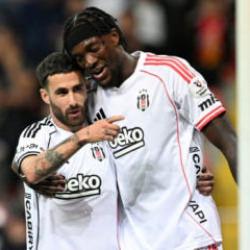 Beşiktaş, Galatasaray'ın serisini 13 dakikada bitirdi